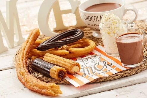 Deléitate con un Clásico: Cómo Servir Churros como un Verdadero Maestro